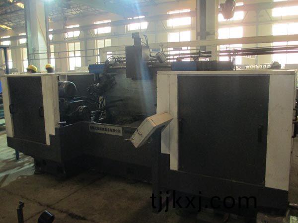 扭力(li)樑雙麵(mian)銑削(xue)組郃機牀